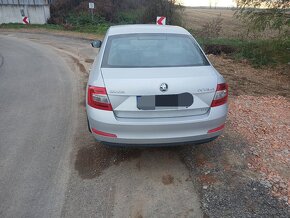 Škoda Octavia 3 1.6 TDI, 77 KW, 43 800 km - 4