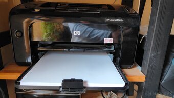 HP Laser Jet P1102W - 4