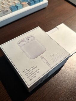 Apple airpods - 4