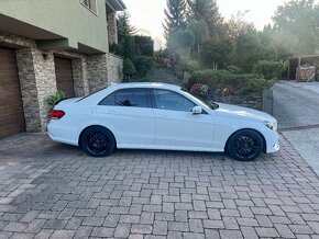 Mercedes-Benz E 350 Bluetec 4matic - 4