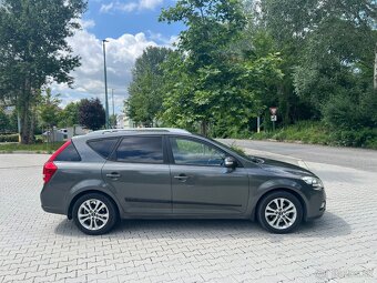 Kia cee'd sw 2.0 crdi fl. - 4