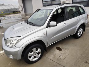 Toyota RAV4 - 4