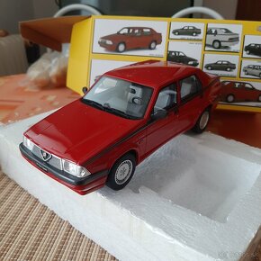 1:18 Alfa romeo Minichamps,Laudaracing - 4