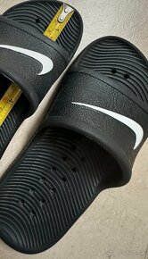 Predám detské šľapky NIKE Kawa Slides 30 - 4