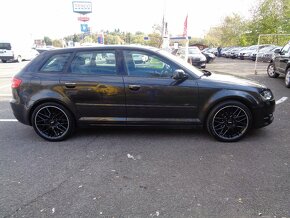 Audi A3 Sportback 1.2 TFSI Attraction - 4