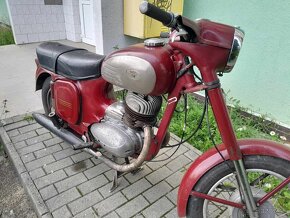 Jawa 250/559 - 4