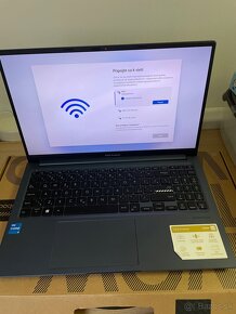 Asus Vivobook - 4