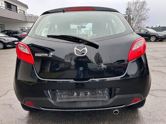 Predám Mazda 2 1,3 i štvorvalec motor - 4