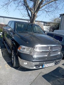 Dodge RAM 1500 - 4