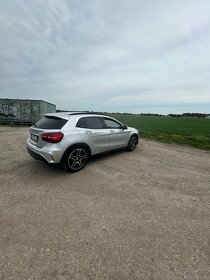 Predám Mercedes GLA200 - 4