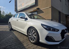 Hyundai i30 1.4FASTBACK-ZÁRUKA-NAVI-KAMERA - 4