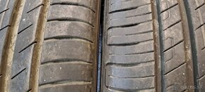 Predám 2ks slušné letné 225/40r18-92Y Good Year - 4