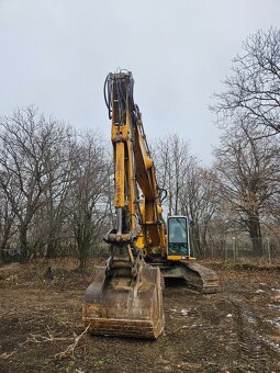 Predam Liebherr 944 pásový  bager - 4