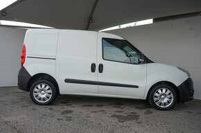 13- OPEL Combo, 2018, benzín, 1.4i , 70kW - 4