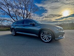 Volkswagen Passat 2.0 TDI 150k Highline 4MOTION - 4