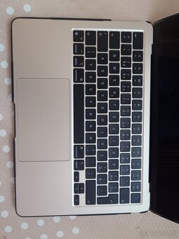 Predám MacBook Air M2 512GB Starlight– TOP stav - 4