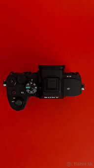 Sony Alpha A7 IV + objektívy a príslušenstvo – TOP stav - 4