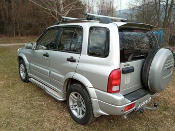 Suzuki Grand Vitara 2.0 benzín, 4x4, rok 2004 - 4