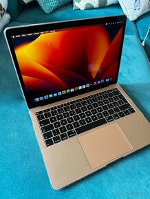 MacBook Air Retina 13.3" - 4