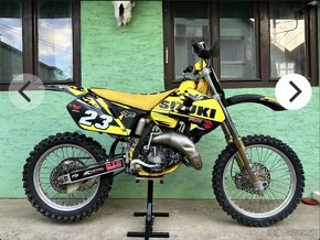 suzuki rm 125 - 4