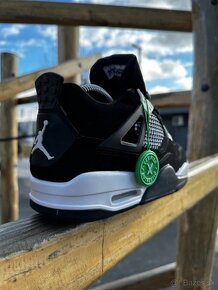 Nike SB Air Jordan Retro 4 - 4