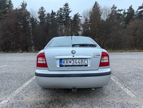 ŠKODA OCTAVIA 1.6 TOUR r.2009 164tis - 4