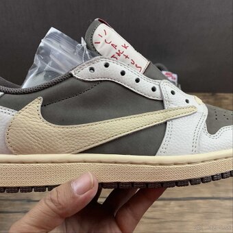 NIKE AIR JORDAN 1 LOW REVERSE MOCHA TS - 4