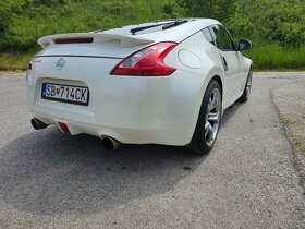 Nissan 370z - 4