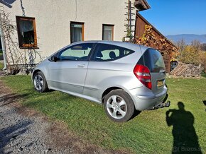 Mercedes A 180d - 4