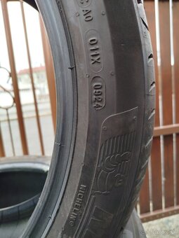 Predam 4 ks letné pneumatiky Michelin 235/45 R20 100V - 4