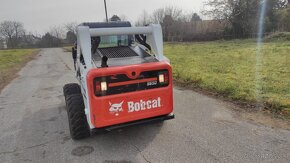 Šmykový nakladač Bobcat S650. - 4