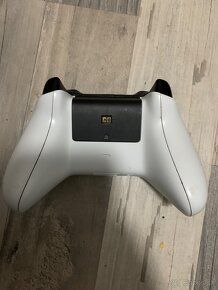 Xbox One S 1T disk - 4