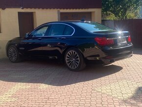 BMW 7 xDrive - 4