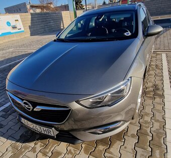 Opel insignia ST - 4