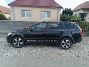 Škoda Octavia Scout 2.0 TDI  ročník 2011 - 4