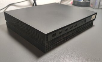 Xbox One X 1TB - 4