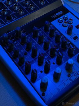 Mixpult Behringer Xenyx Q802USB - 4