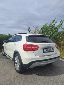 Mercedes Benz GLA 180 d - 4