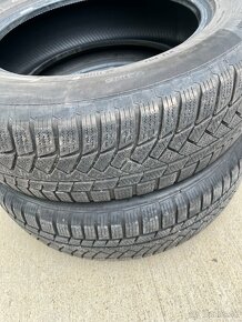 Zimne pneu. Continental 215/65 R17 - 4