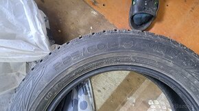 Predám 2 ks pneumatík Nokian 225/60 R18 - 4