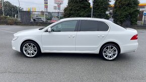 Škoda Superb 3.6 benzin 4x4 DSG. r.v.2013 - 4