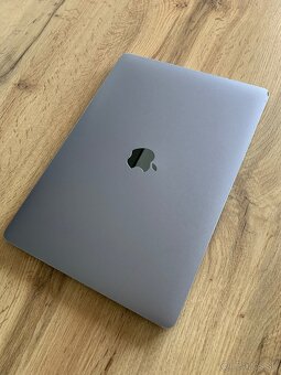 Macbook Pro 13-inch 2016 (500GB SSD, 8GB RAM) - 4