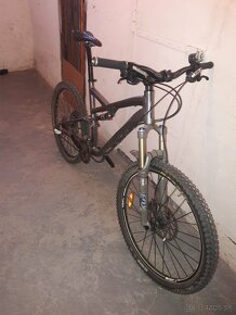 Predám Specialized Stumpjumper 26 - 4