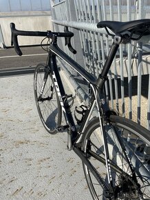 TREK Madone 3.1 veľkosť 58 super stav - 4