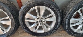 Predám SKODA TRITON elektrony 5X112 R18 235/55r18 Celoročné - 4