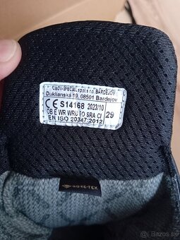 Predám  kanady  GORETEX - 4