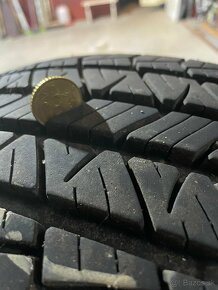 Land Rover 235/65 r17 - 4