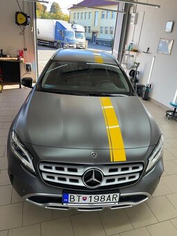 Mercedes Benz GLA 200d 4MATIC - 4