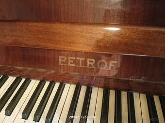 Piano Petrof - 4