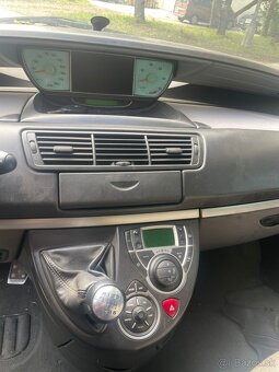 Rozpredám na diely Peugeot 807 Citroen C8 2.2 HDI 4HW - 4